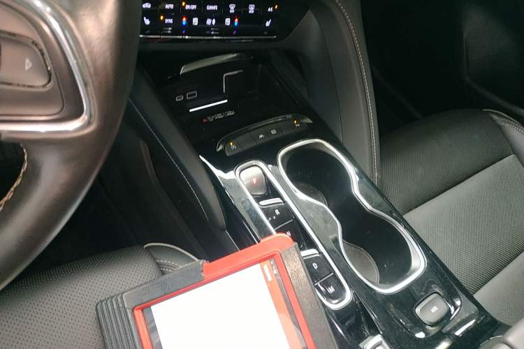 Used Buick Envision 2022 Encore Plus 652T Five-Seat Luxury Model