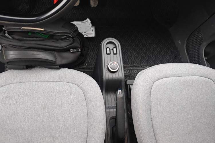 Used Wuling Hongguang MINIEV 2021 Macaron Premium Model – Lithium Iron Phosphate
