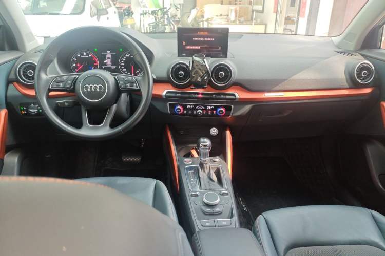 Used Audi Q2L 2018 35 TFSI Fashionable & Elegant Version China VI Emission Standard