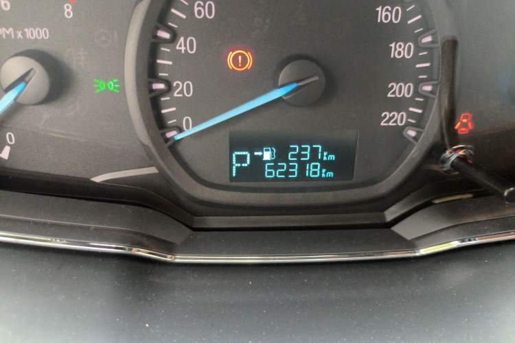 Used Ford Escort 2017 Happiness Edition 1.5L Automatic Fashion Version Odometer Close Up