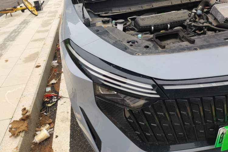 Used Venucia V DD-i 2023 60km iD Version Right Front Headlight