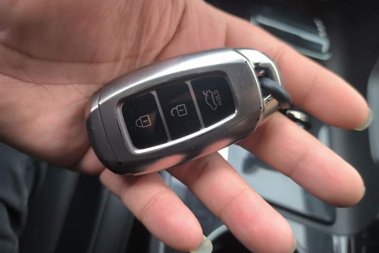 Used Hyundai Elantra 2021 1.5L CVT LUX Prestige Edition