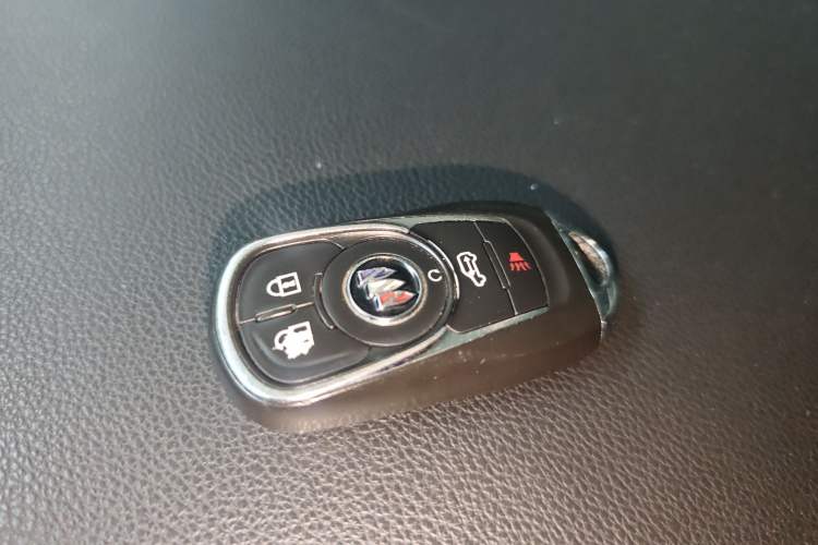 Used Buick GL8 2020 Land Business Class 652T Luxury Model
