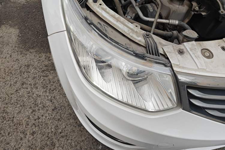 Used Cowin C3 2015 1.5L Manual Gold Diamond Edition