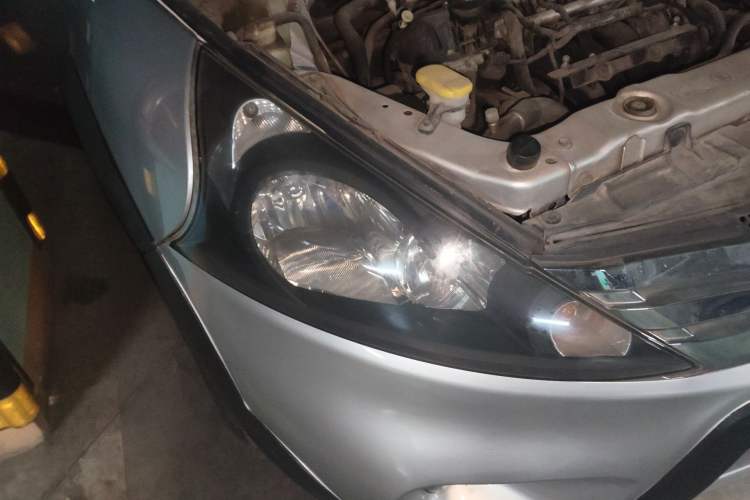 Used FORTHING Joyear SUV 2012 1.6L Luxury Model Right Front Headlight