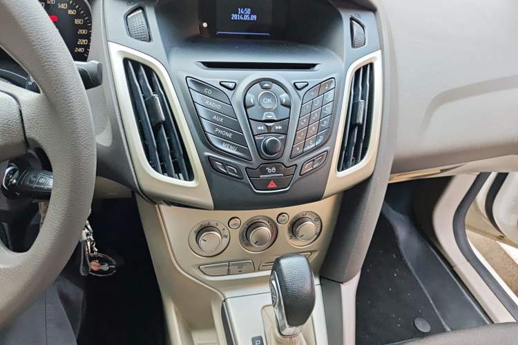 Used Ford Focus 2012 Sedan 1.6L Automatic Comfort Model
