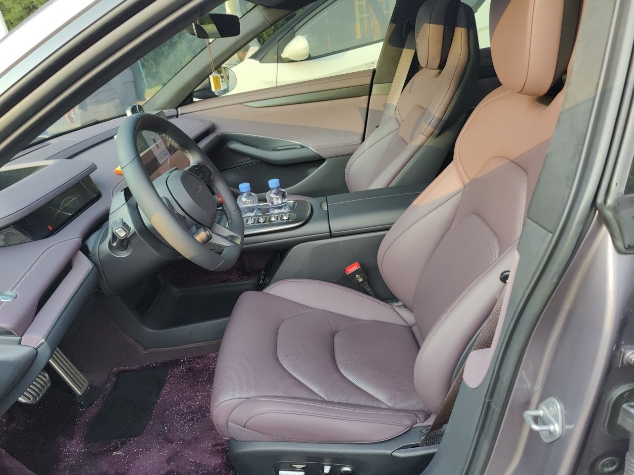 Xiaomi Auto SU7 2024 Four-Wheel-Drive Max Founder's Edition — снимка 15