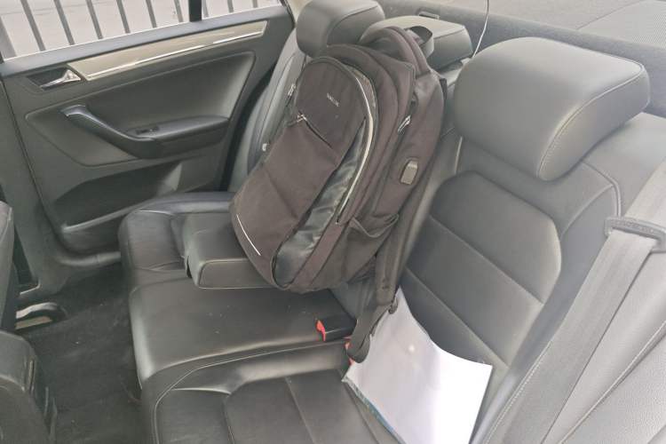 Used Volkswagen Bora 2014 1.6L Automatic Comfort Model Left Rear Seat