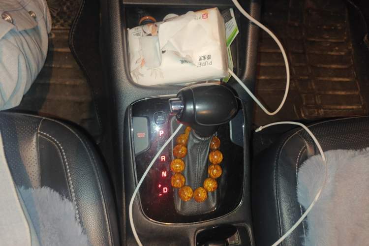 Used Kia K3 2016 1.6L Automatic DLX Gear Lever