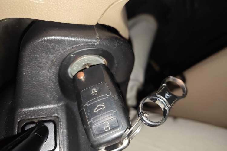 Used Kia Sportage 2011 2.0L Manual Two-Wheel-Drive GLS Vehicle Key