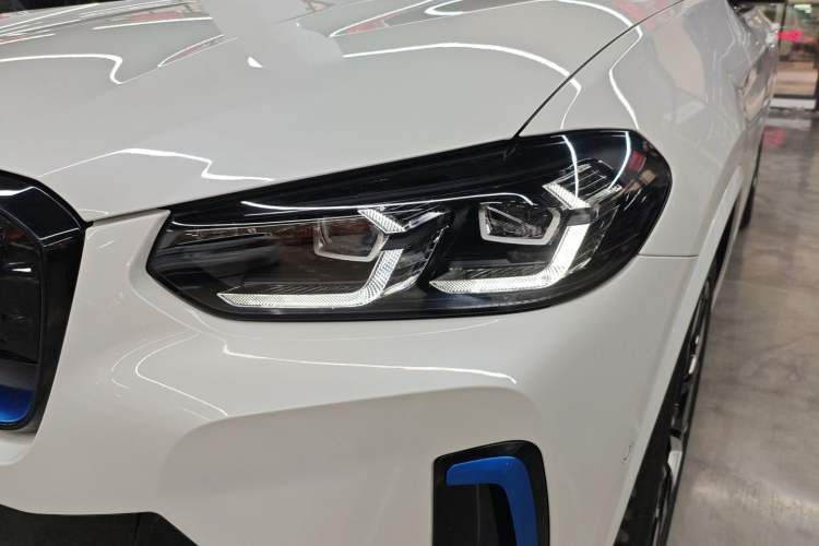 Used BMW iX3 2022 Leading Type