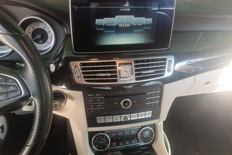 Used Mercedes-Benz CLS 2015 CLS 320 Audio And AC Panel