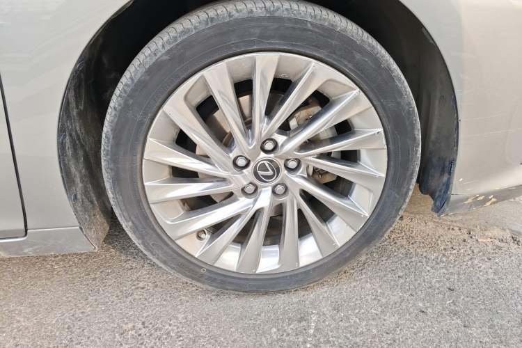 Used Lexus ES 2018 300h Executive Version China V Standard