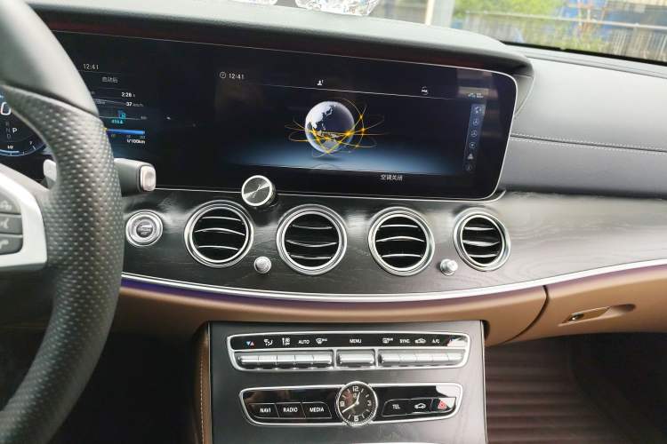 Used Mercedes-Benz E-Class 2018 Facelift E 200 L Sport 4MATIC