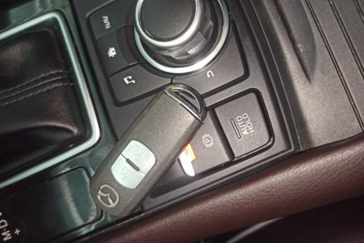 Used Mazda CX-4 2016 2.0L Automatic 2WD Blue Sky Luxury Edition