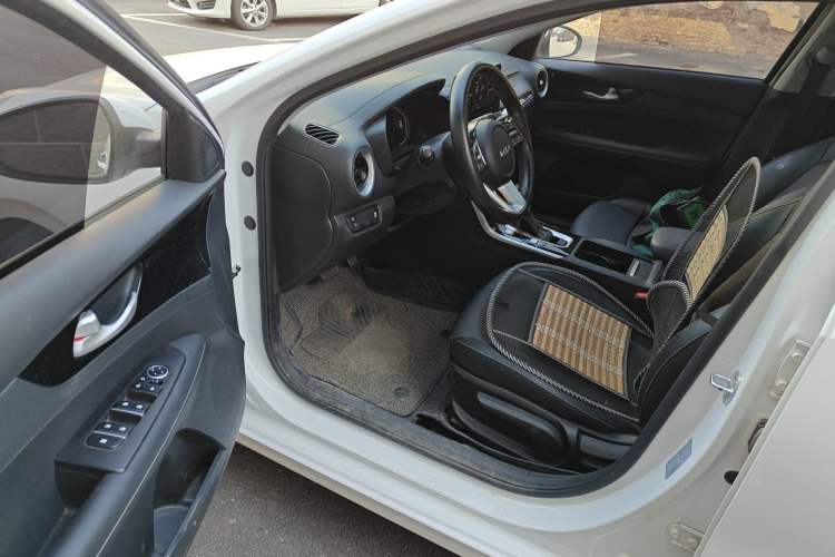 Used Kia K3 2021 Revised 1.5L CVT Fashion Edition Driver Seat