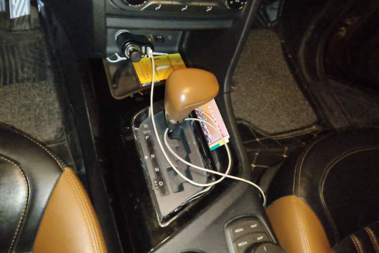 Used Soueast DX7 2015 1.5T Automatic Prestige Model
