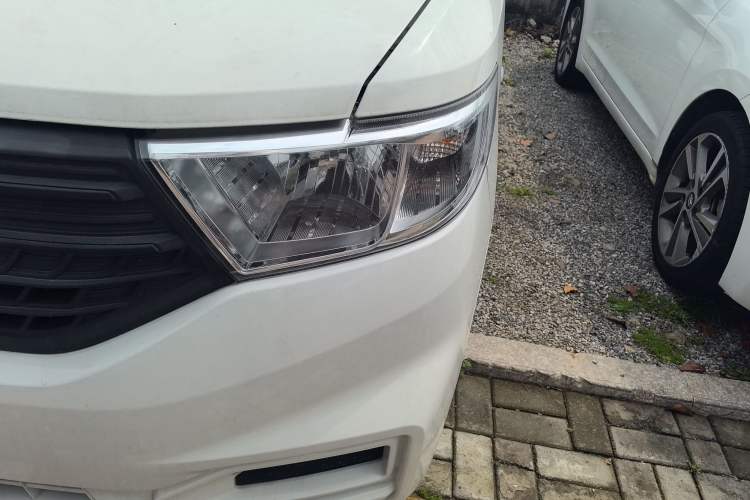 Used Wuling Hongguang V 2022 1.5L Jingqu Version Hydraulic Power Steering LAR Left Front Headlight