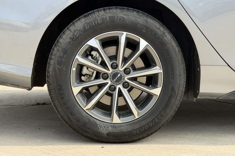 Used BYD Destroyer 05 2024 HONOR Edition DM-i 55KM Luxury Model
