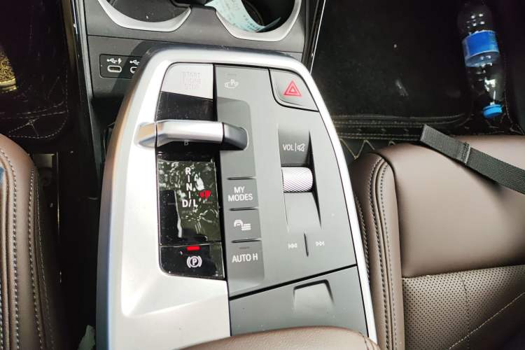 Used BMW X1 2023 sDrive25Li X Design Package Gear Lever