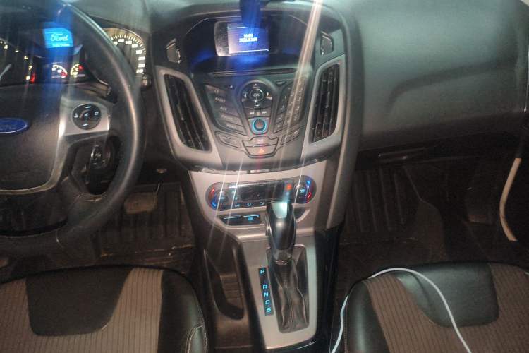 Used Ford Focus 2012 Hatchback 1.6L Automatic Fashion Edition