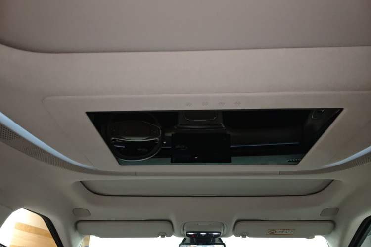 Used XPeng X9 2025 740 Ultra-Long Range Max