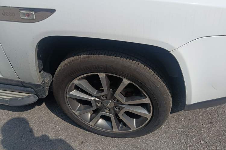 Used Jeep Compass 2014 2.4L four-wheel drive luxury version