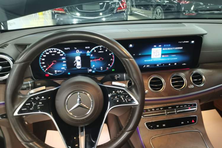 Used Mercedes-Benz E-Class 2022 E 260 L 4MATIC
