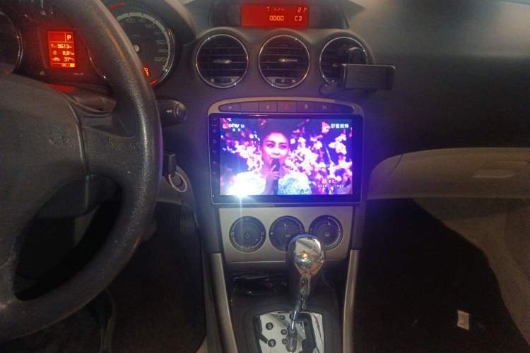 Used Peugeot 408 2011 2.0L Automatic Comfort Edition
