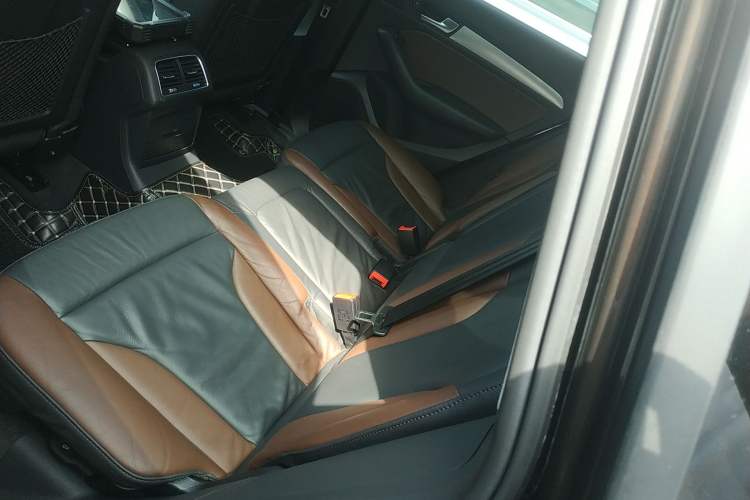 Used Audi Q5 2018 Collector's Edition 40 TFSI Technology Model
