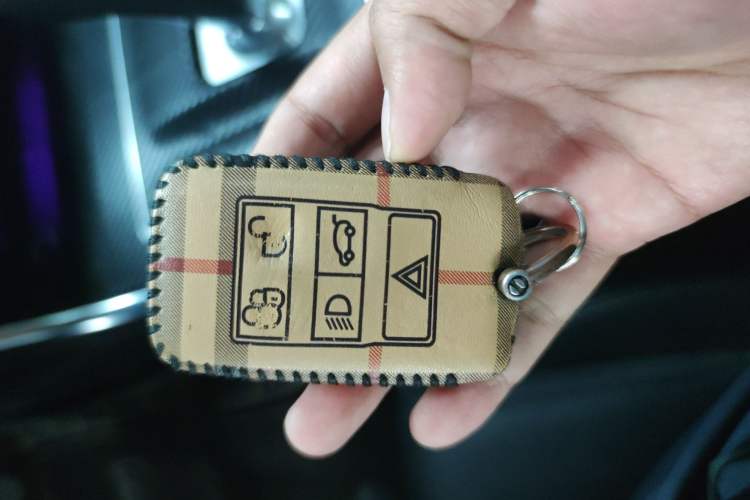 Used Jaguar XEL 2020 2.0T 200 PS S Advanced Elegance Edition Vehicle Key