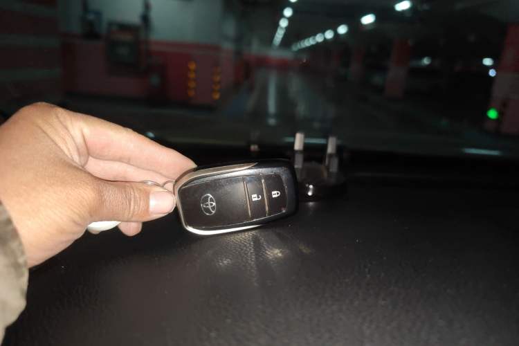 Used Toyota Highlander 2017 2.0T Four-Wheel Drive Luxury Edition 7 Seats
