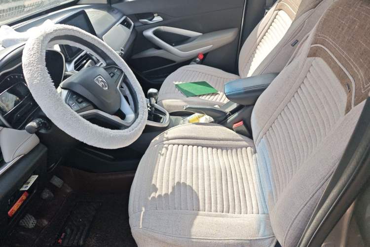 Used Baojun 510 2017 1.5L Manual Fashion Model