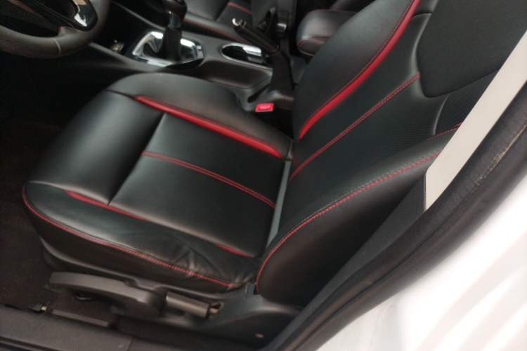 Used Soueast DX3 2016 1.5L Manual Luxury Model