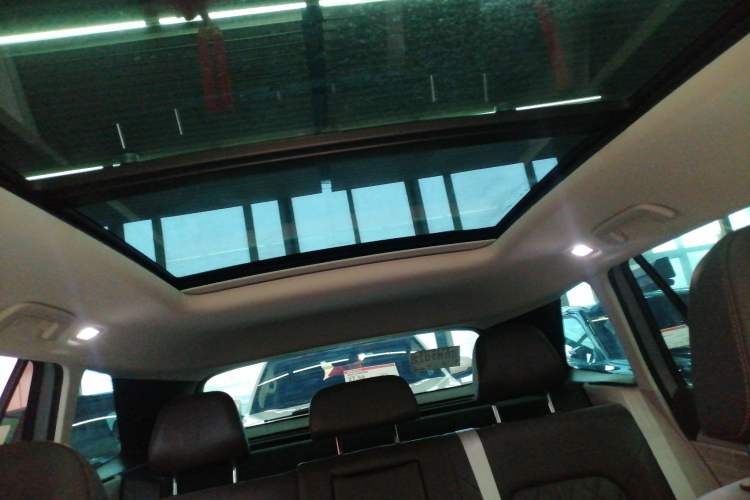 Used Volkswagen Tavendor 2023 380TSI Four-Wheel Drive R-Line Cruise Edition Headliner