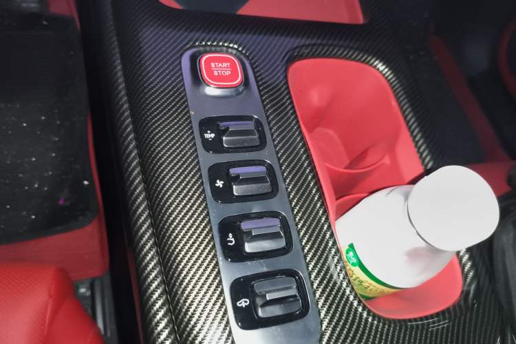 Used Xiaomi Auto SU7 2024 Four-Wheel Drive Ultra-Long Range Advanced Intelligent Driving Max Edition