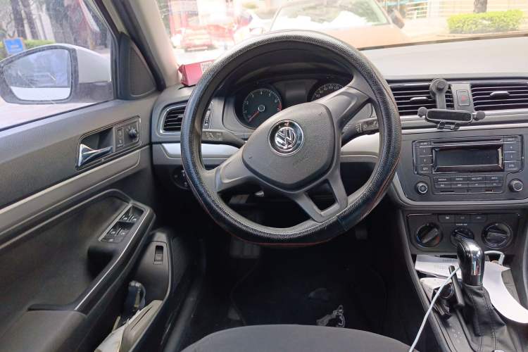 Used Volkswagen Lavida 2017 1.6L Automatic Fashion Edition
