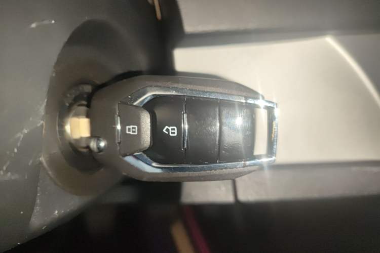 Used SAIC MAXUS G20 2023 Facelifted ES 2.0T Diesel Manual - Exceptional Value Edition