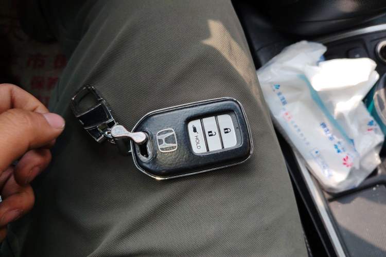 Used Honda CR-V 2015 2.4L Four-Wheel Drive Prestige Edition