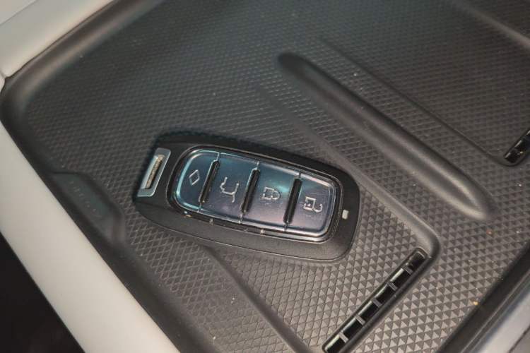 Used XPeng G6 2023 755 Ultra-Long Range Pro Vehicle Key