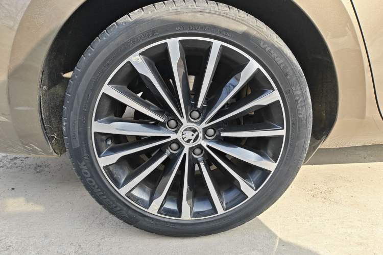 Used Skoda Superb 2016 TSI330 DSG Smart Drive Edition