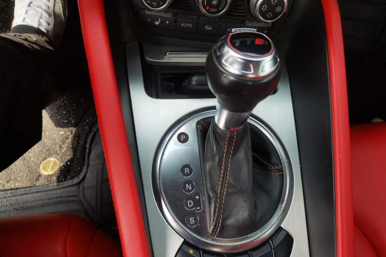 Used Audi TTS 2008 TTS Coupe 2.0TFSI quattro Gear Lever