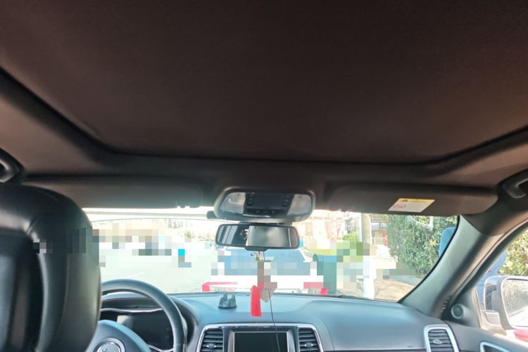 Used Jeep Grand Cherokee 2015 3.6L Luxury Navigation Edition
