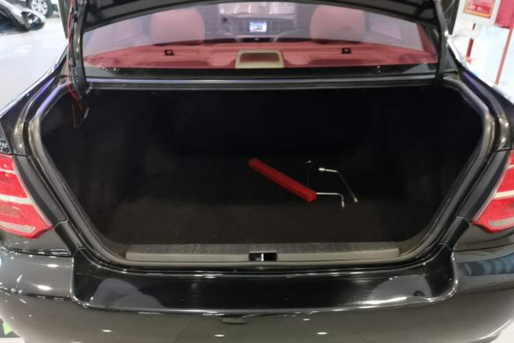 Used Toyota Corolla EX 2013 1.6L Automatic Excellence Edition Trunk