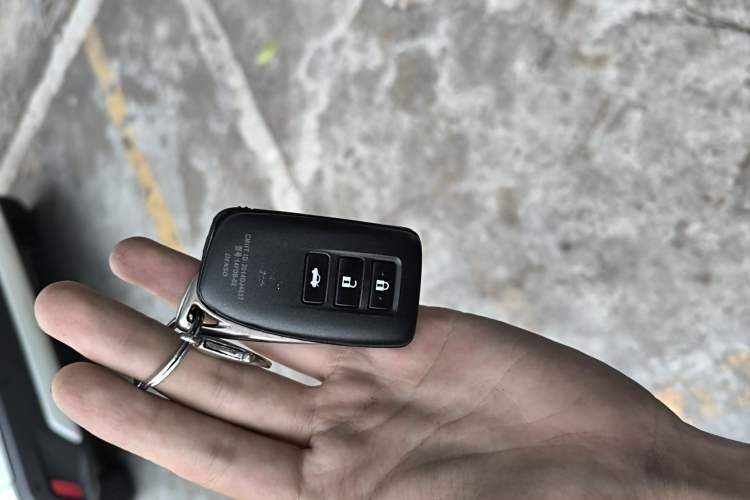 Used Lexus ES 2017 200 30th Anniversary Edition
