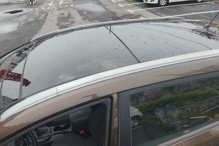 Used Kia Carens 2013 2.0L 5-Seater Automatic Standard Version China V Standard