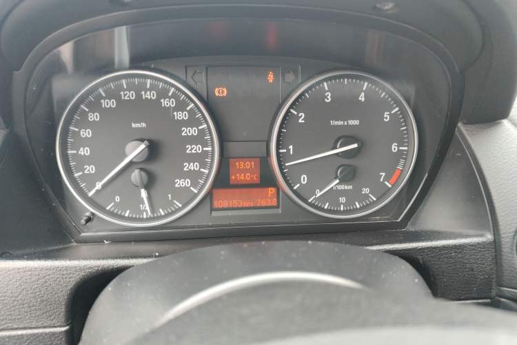 Used BMW X1 2014 sDrive18i Leading Model
