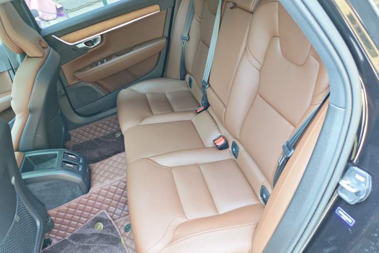 Used Volvo S90 2024 B5 Zhiyi Luxury Edition