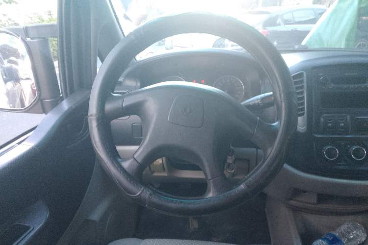 Used FORTHING Lingzhi 2016 V3 1.5L 7-Seater Standard Model China V Emission Standard