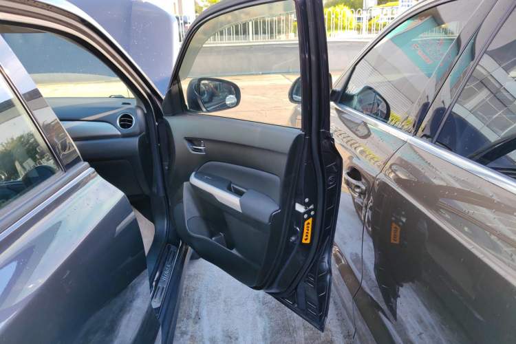 Used Suzuki Vitara 2016 1.4T Automatic Two-Wheel Drive Elite Model
